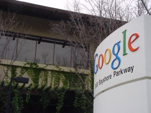 Compania Google, obligată de justiţia din Marea Britanie şi Franţa să respecte "dreptul de a fi uitat" al unor persoane